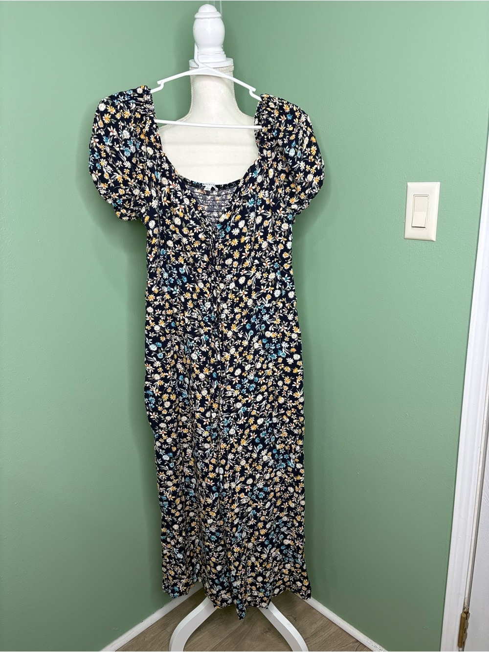 Luxology Black Floral Puff-Sleeve Jumpsuit with Blue and Cream Accents